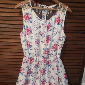 Floral print dress lace back
